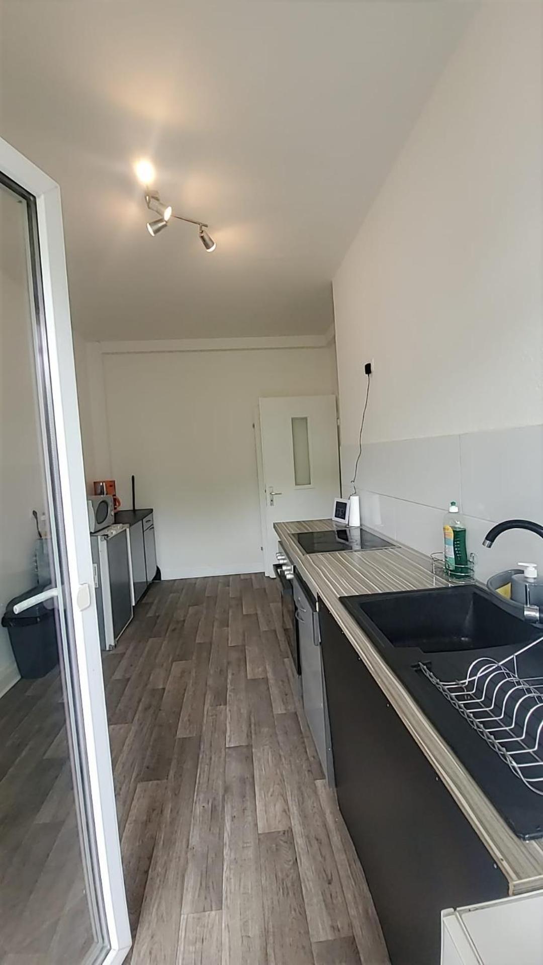 Mit Balkon In Herz Von Apartment